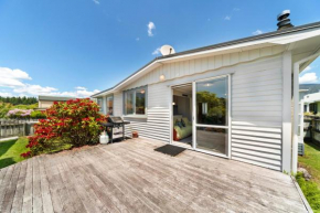 On the Fly at Kutai - Turangi Holiday Home
